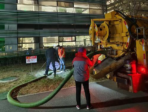 写字楼汽车吸污作业